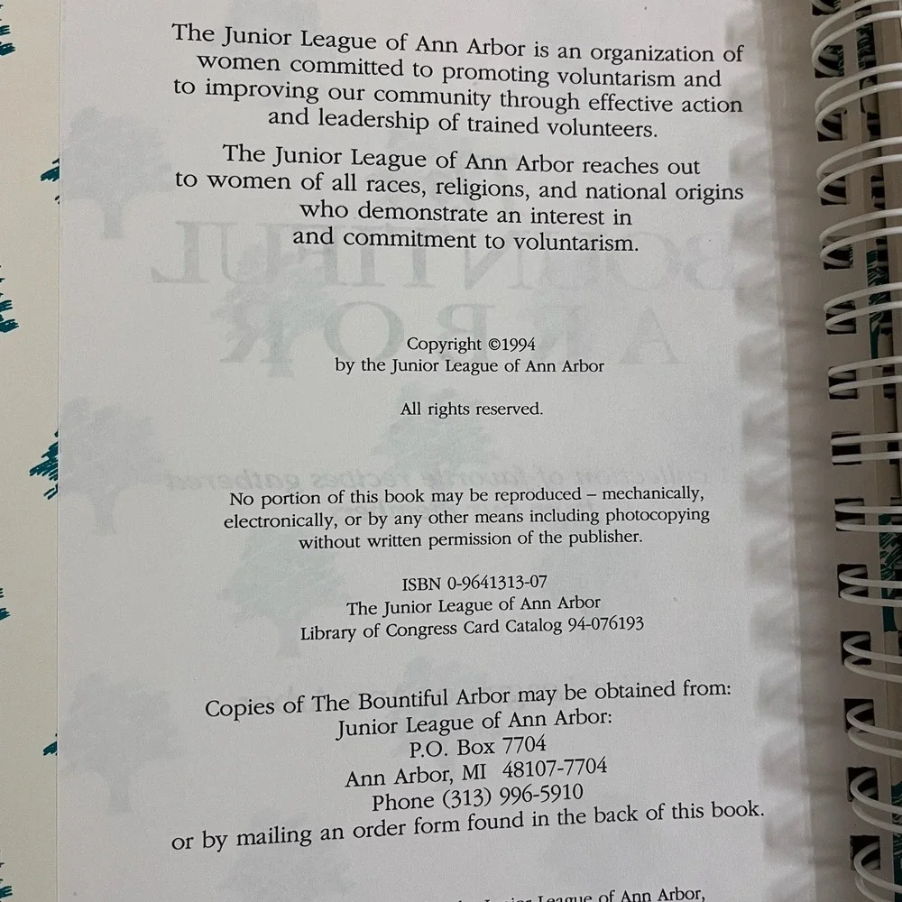 Junior League of Ann Arbor The Bountiful Arbor Cookbook 1994 Spiral OS Vintage